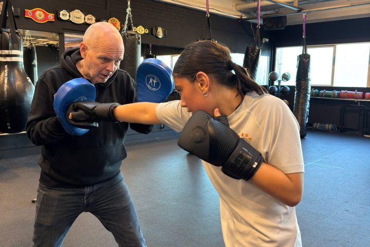 Fatima og den lige højre på puder